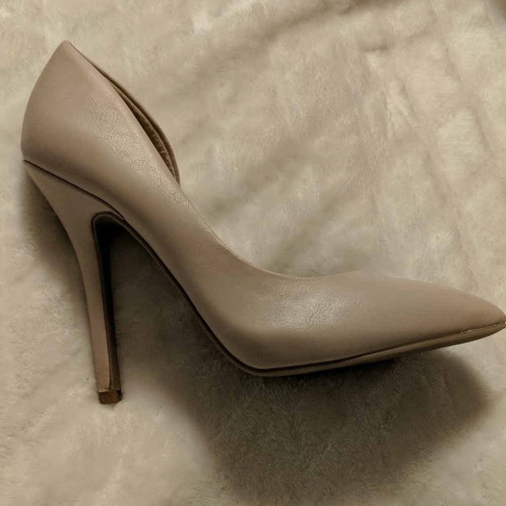 JustFab Dina Nude Pump Size 5.5 NWT - Picture 2 of 8